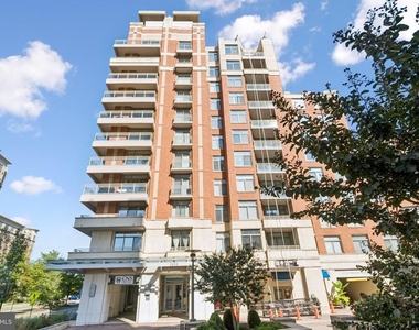 3650 S Glebe Road - Photo Thumbnail 40