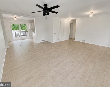 1326 S Columbus Street - Photo Thumbnail 26