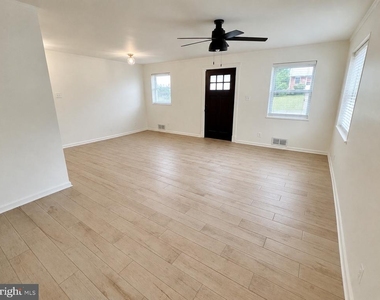 1326 S Columbus Street - Photo Thumbnail 25
