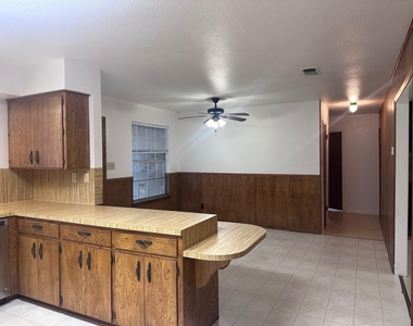 124 Plum St St - Photo Thumbnail 12