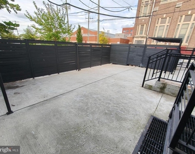 700 N Marshall Street - Photo Thumbnail 33
