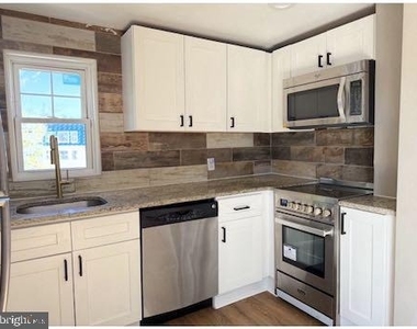 4594 Baker Street - Photo Thumbnail 4