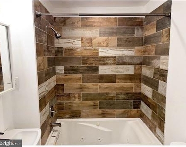 4594 Baker Street - Photo Thumbnail 10