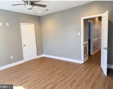 4594 Baker Street - Photo Thumbnail 9