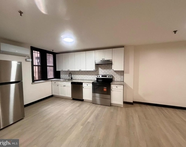 4804 Chester Avenue - Photo Thumbnail 2