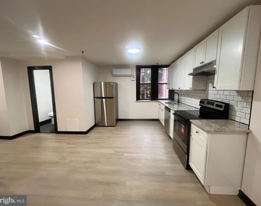 4804 Chester Avenue - Photo Thumbnail 4