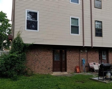 13085 Blakeslee Drive - Photo Thumbnail 2