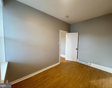 4417 Walnut Street - Photo Thumbnail 8