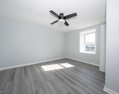 4520 Baker Street - Photo Thumbnail 29