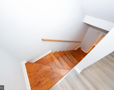 4520 Baker Street - Photo Thumbnail 24