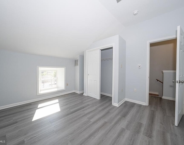4520 Baker Street - Photo Thumbnail 36
