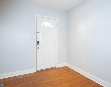 4520 Baker Street - Photo Thumbnail 11