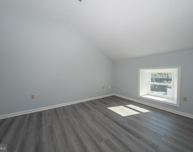 4520 Baker Street - Photo Thumbnail 35