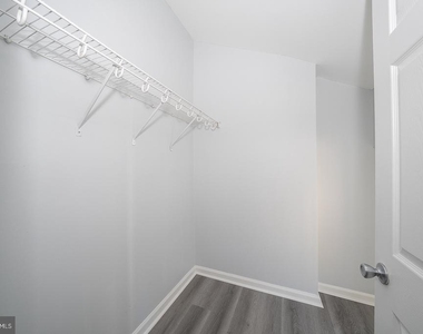 4520 Baker Street - Photo Thumbnail 39