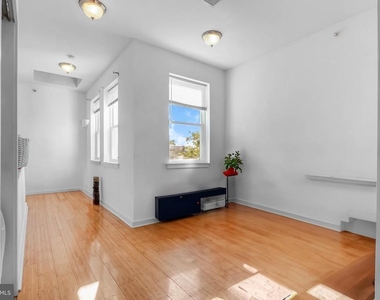 1724 Monument Street - Photo Thumbnail 14