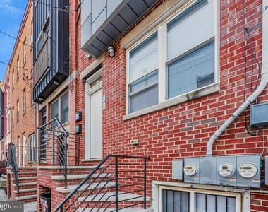1724 Monument Street - Photo Thumbnail 2