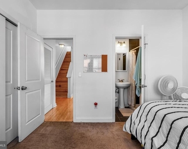 1724 Monument Street - Photo Thumbnail 8