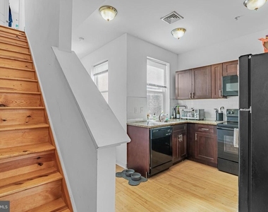 1724 Monument Street - Photo Thumbnail 12