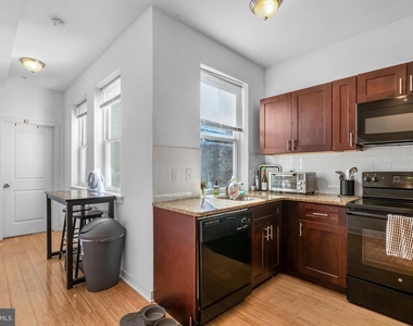 1724 Monument Street - Photo Thumbnail 4