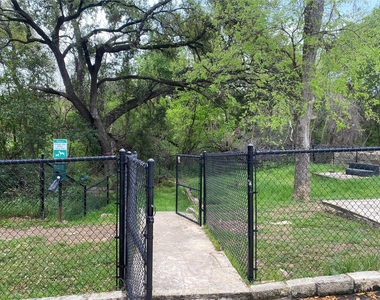 3204 Menchaca Rd - Photo Thumbnail 24