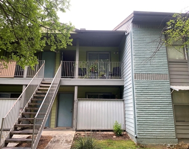 3204 Menchaca Rd - Photo Thumbnail 6