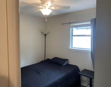 3204 Menchaca Rd - Photo Thumbnail 30