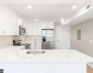 2304 N 9th Street - Photo Thumbnail 12