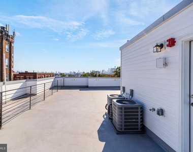 2304 N 9th Street - Photo Thumbnail 29