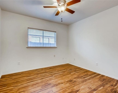 12933 Dionysus Dr - Photo Thumbnail 8