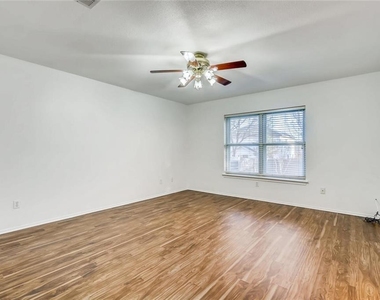 12933 Dionysus Dr - Photo Thumbnail 5