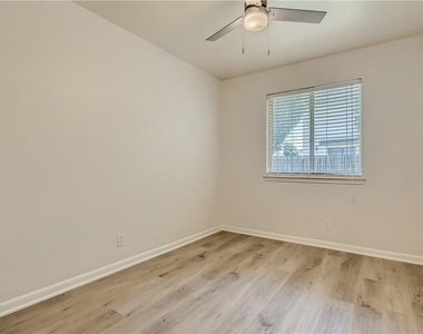 102 Osage Ct - Photo Thumbnail 25