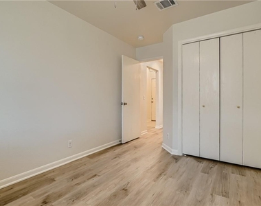 102 Osage Ct - Photo Thumbnail 26