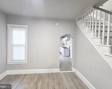 4436 N Chadwick Street - Photo Thumbnail 5