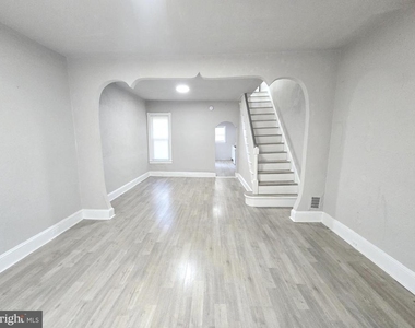 4436 N Chadwick Street - Photo Thumbnail 2