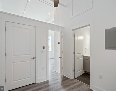 1705 Jackson Street - Photo Thumbnail 4