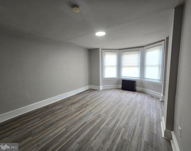 6149 W Columbia Avenue - Photo Thumbnail 3