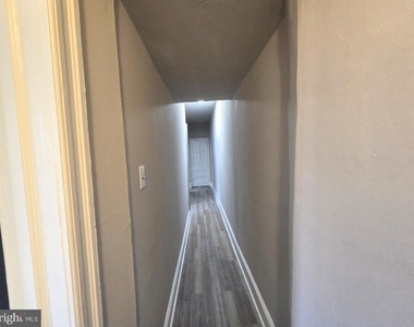 6149 W Columbia Avenue - Photo Thumbnail 13
