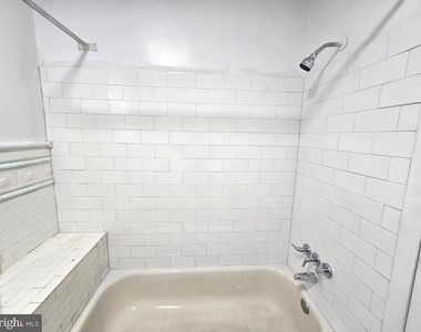 6149 W Columbia Avenue - Photo Thumbnail 7