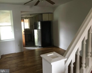 4639 Worth St - Photo Thumbnail 3