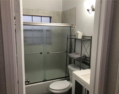 21825 Tallahassee Ave - Photo Thumbnail 8