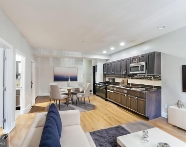 331 N 40th Street - Photo Thumbnail 1