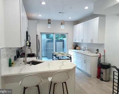 2146 N Fairhill Street - Photo Thumbnail 5