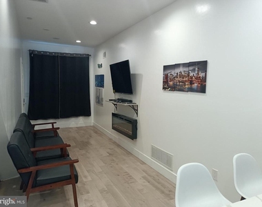 2146 N Fairhill Street - Photo Thumbnail 8
