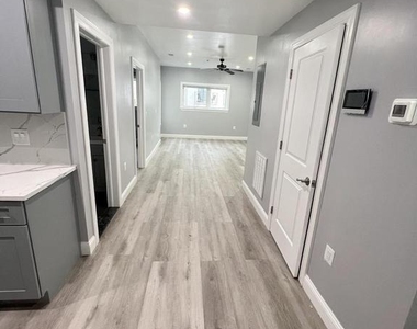 1611-15 Ridge Avenue - Photo Thumbnail 13