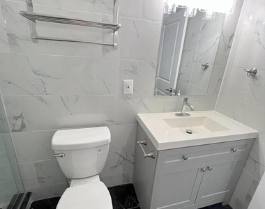1611-15 Ridge Avenue - Photo Thumbnail 32