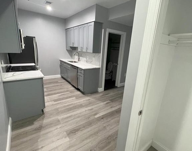 1611-15 Ridge Avenue - Photo Thumbnail 6