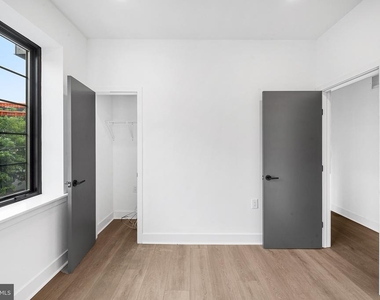 1772 N Front Street - Photo Thumbnail 15