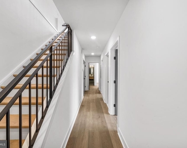 1772 N Front Street - Photo Thumbnail 12