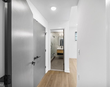 1772 N Front Street - Photo Thumbnail 18