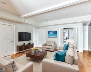 331 N 40th Street - Photo Thumbnail 3